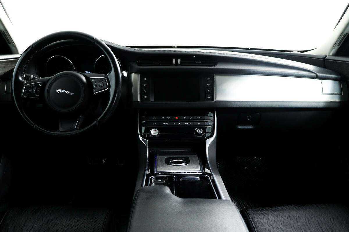 Купить Jaguar XF, 2016, 185 956 км, фото №11