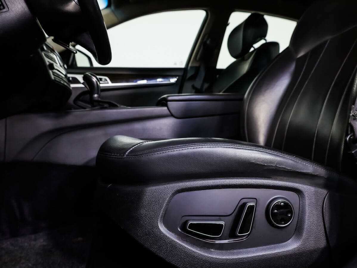 Купить Hyundai Genesis, 2014, 162 218 км, фото №18