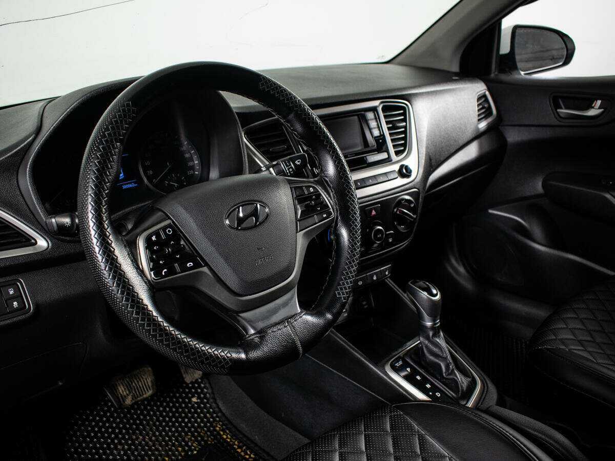 Купить Hyundai Solaris, 2018, 380 054 км, фото №13