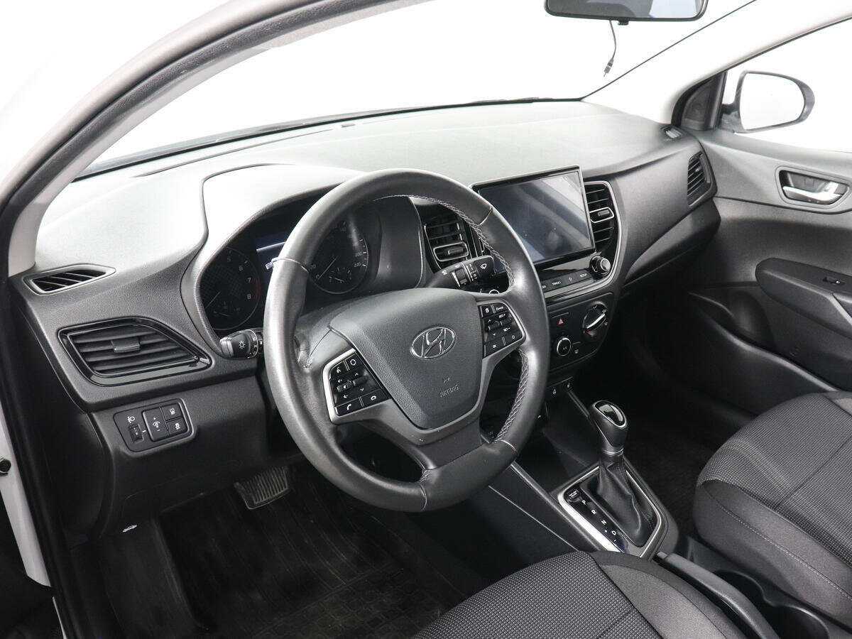 Купить Hyundai Solaris, 2021, 44 701 км, фото №9