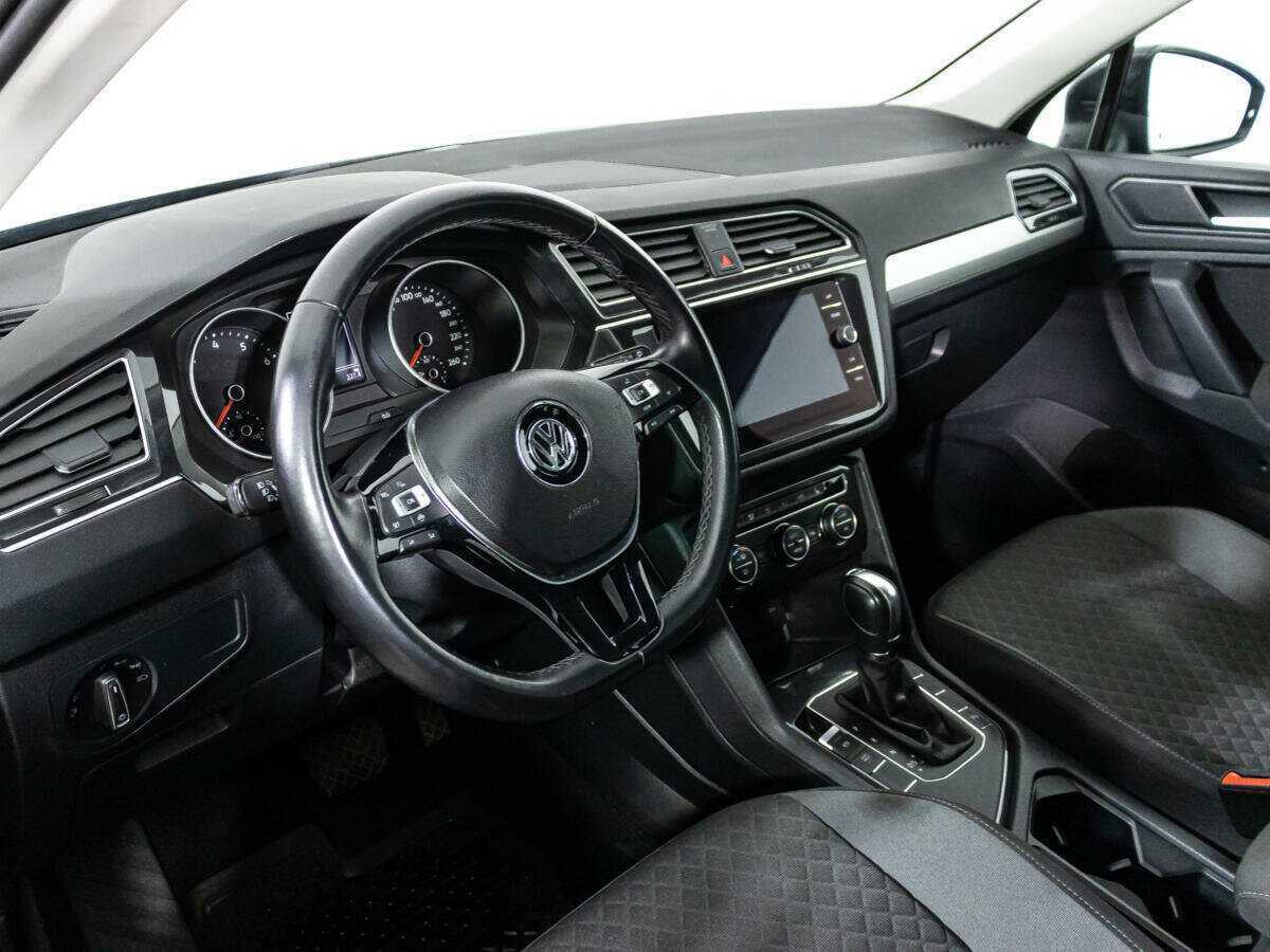 Купить Volkswagen Tiguan, 2019, 30 500 км, фото №11