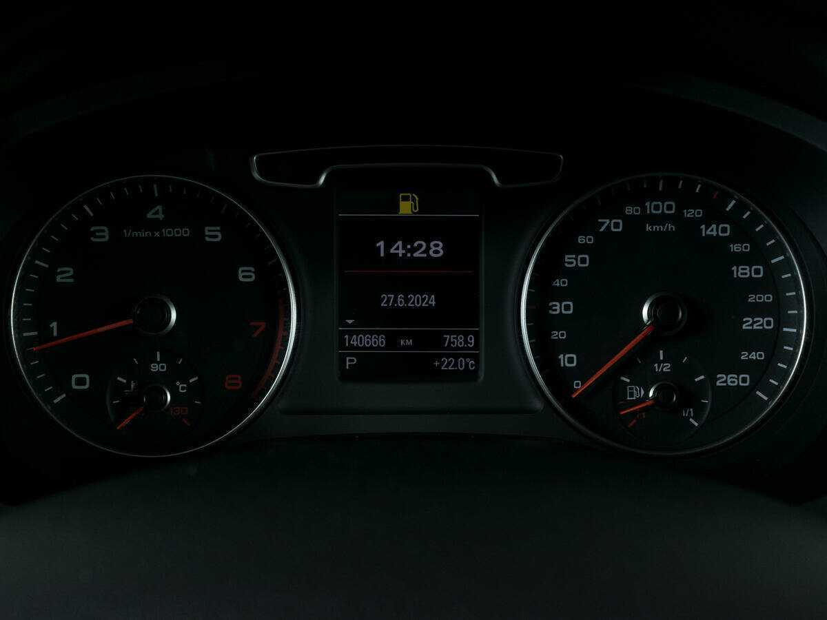 Купить Audi Q3, 2012, 140 662 км, фото №6