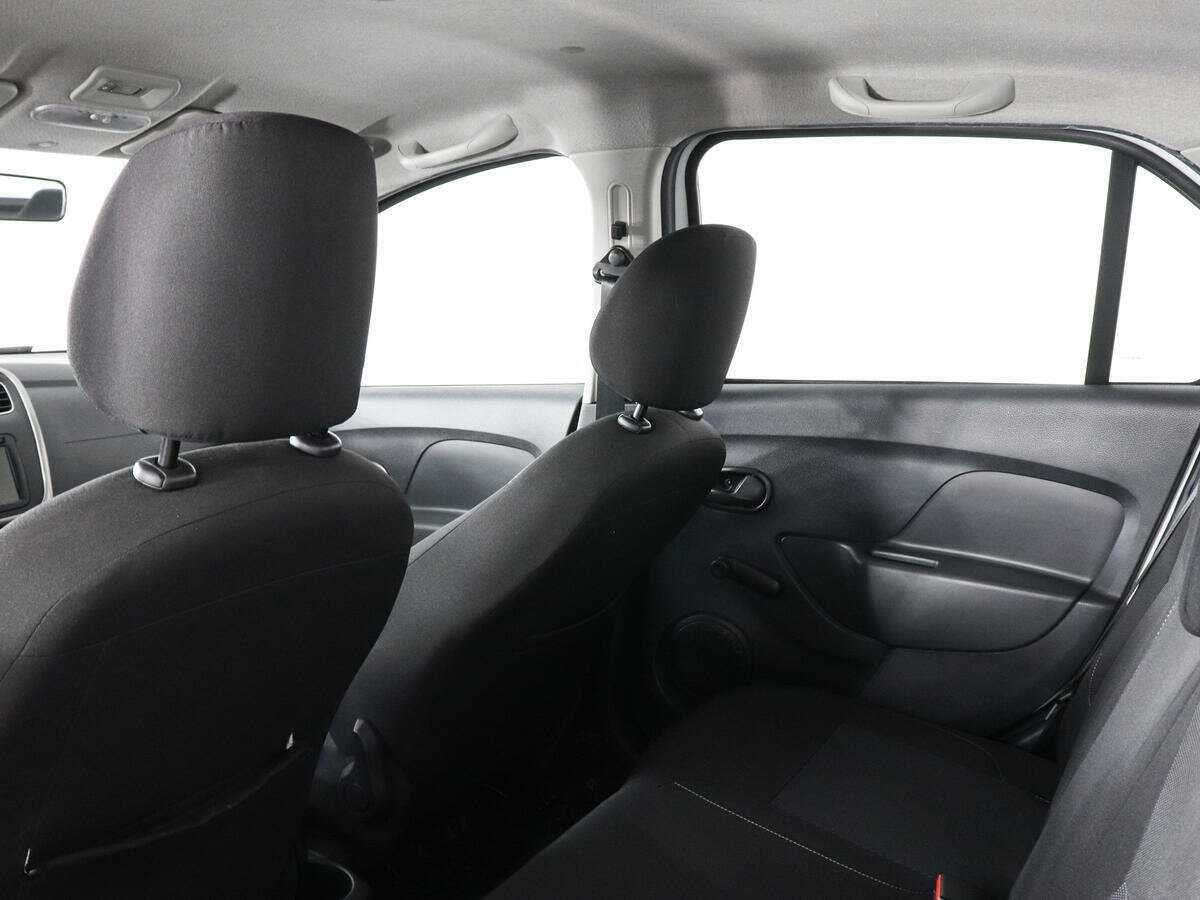 Купить Renault Logan Stepway, 2020, 84 438 км, фото №12