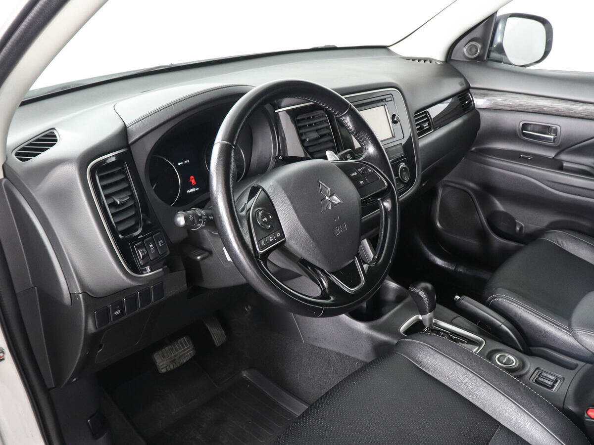 Купить Mitsubishi Outlander, 2015, 144 963 км, фото №9