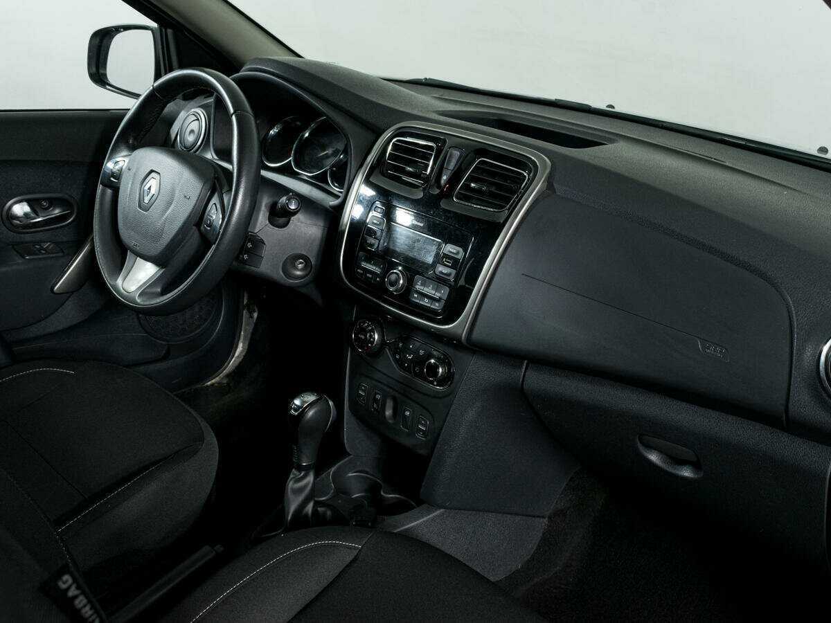 Купить Renault Sandero Stepway, 2017, 97 600 км, фото №9
