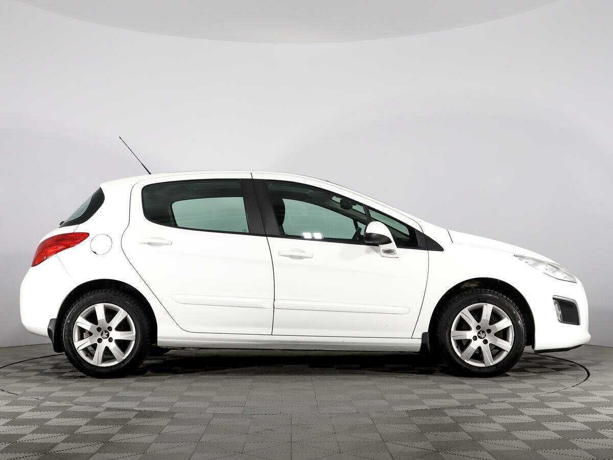 Купить Peugeot 308, 2012, 20 715 км, фото №4