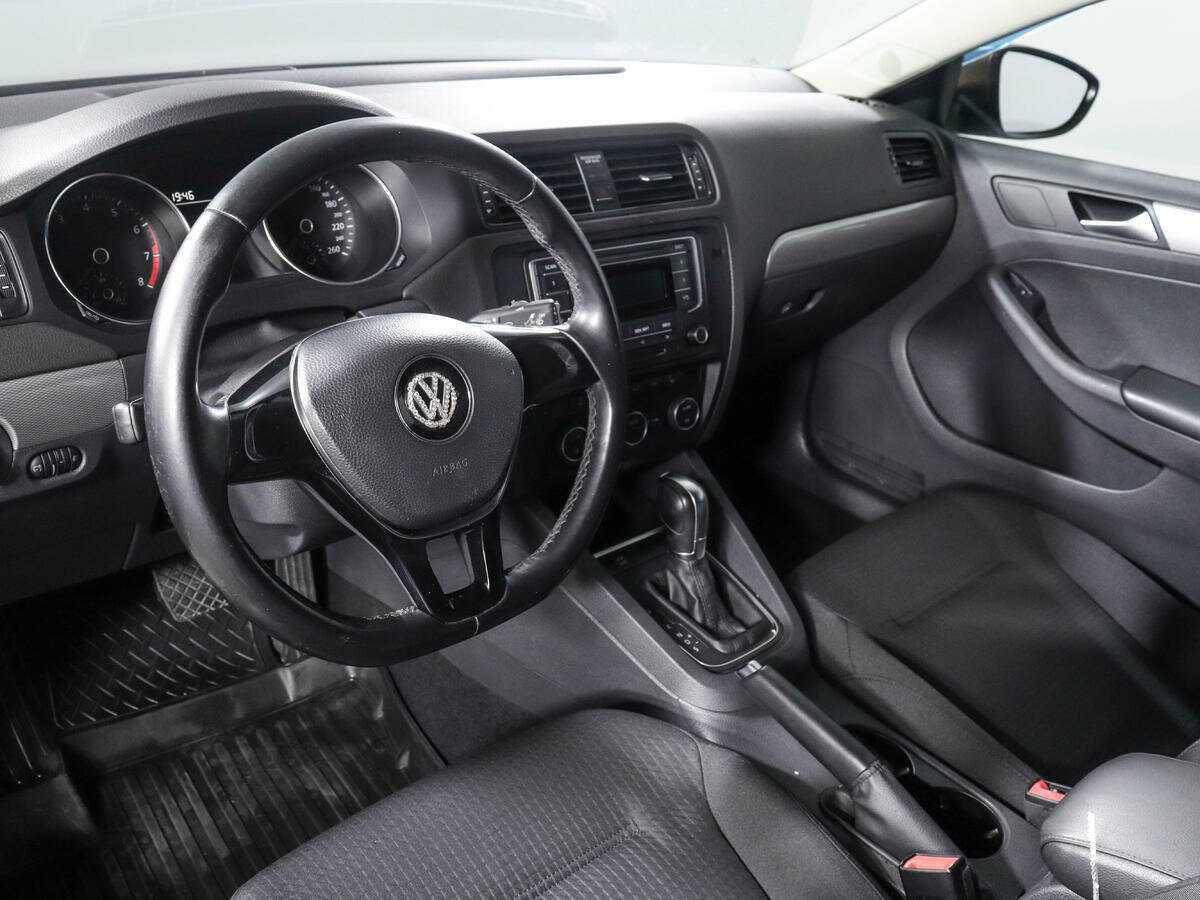 Купить Volkswagen Jetta, 2015, 134 800 км, фото №12