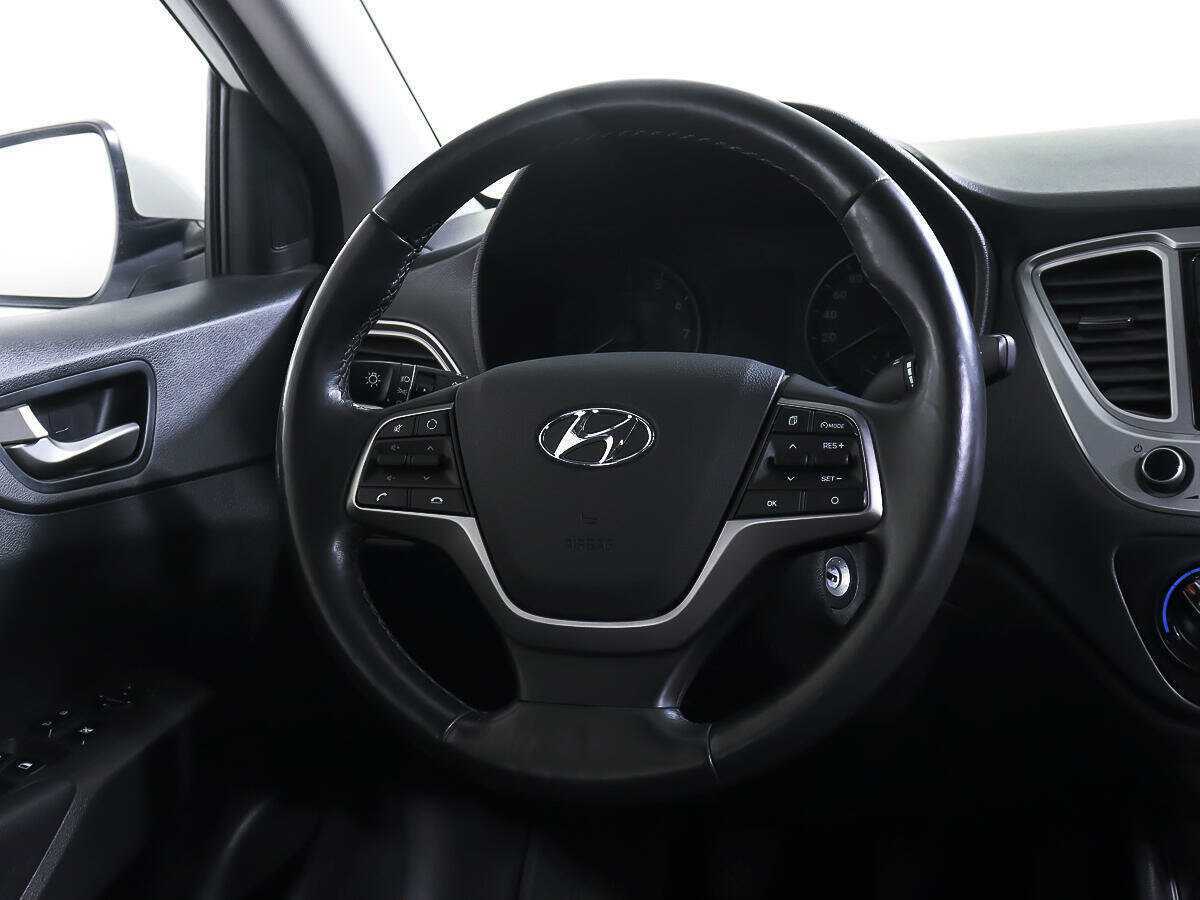 Купить Hyundai Solaris, 2019, 79 749 км, фото №14