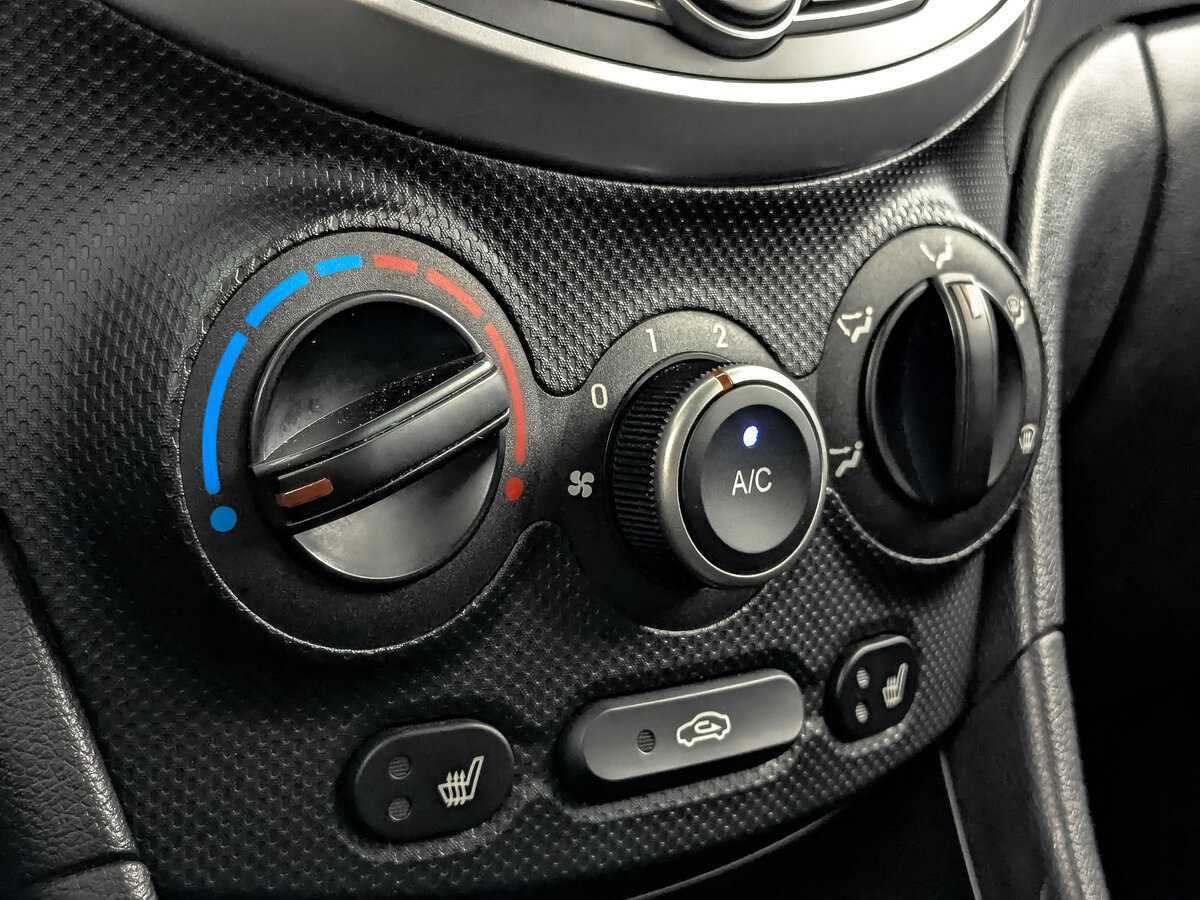 Купить Hyundai Solaris, 2015, 117 665 км, фото №21