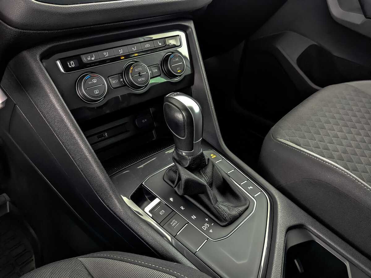 Купить Volkswagen Tiguan, 2018, 99 038 км, фото №17