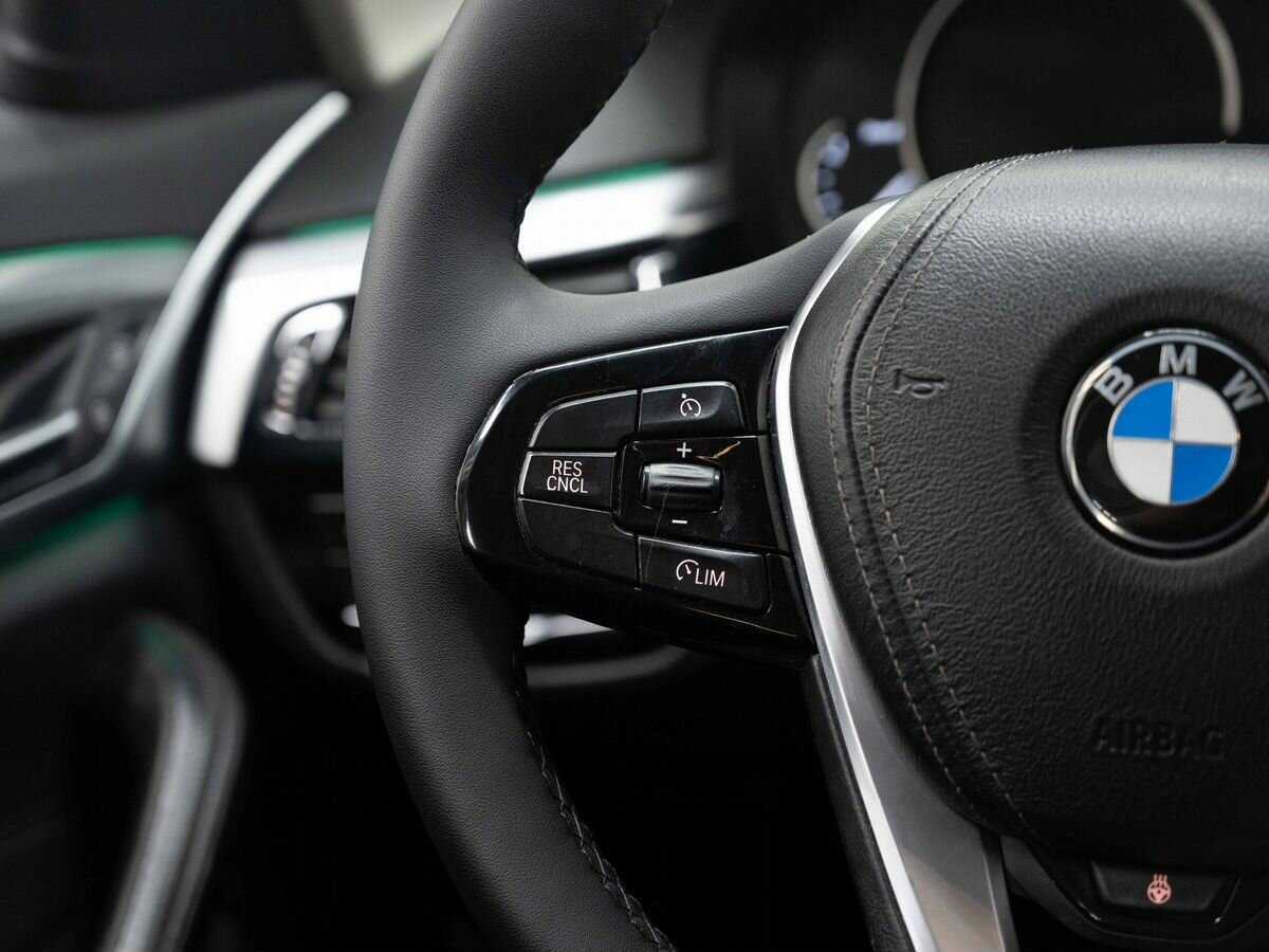 Купить BMW 5 серии 520d, 2018, 155 280 км, фото №16