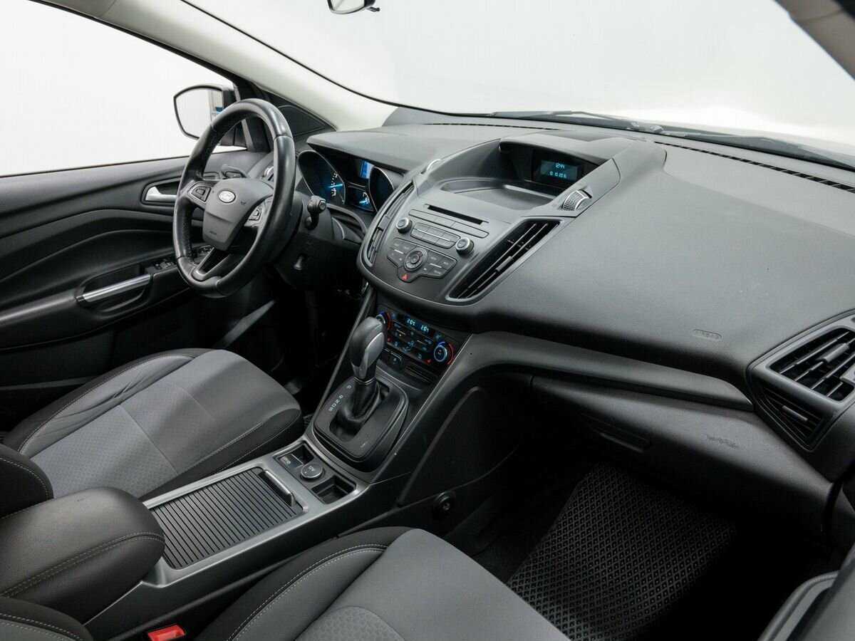 Купить Ford Kuga, 2016, 123 000 км, фото №8