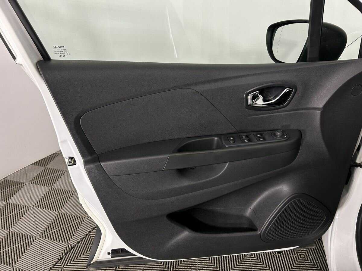 Купить Renault Kaptur, 2018, 57 830 км, фото №8