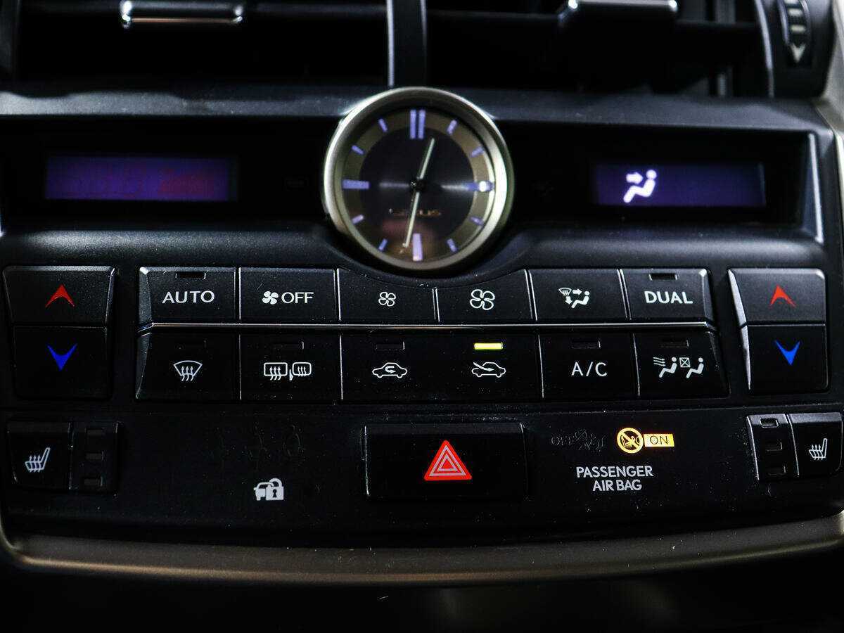 Купить Lexus NX 200, 2015, 129 100 км, фото №14