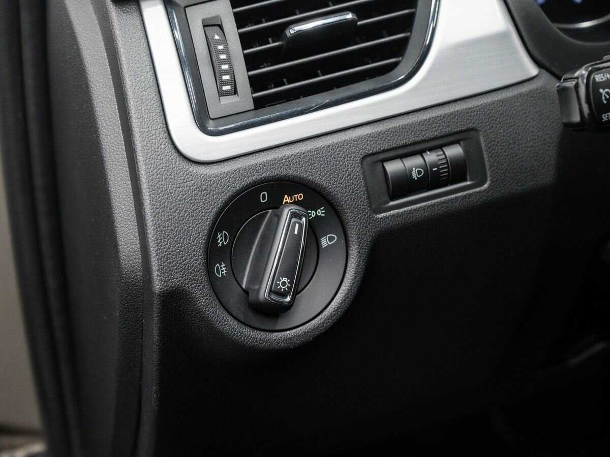 Купить Skoda Rapid, 2019, 101 000 км, фото №17