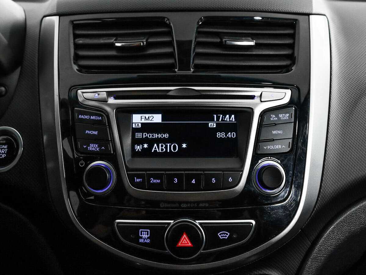 Купить Hyundai Solaris, 2015, 125 082 км, фото №14