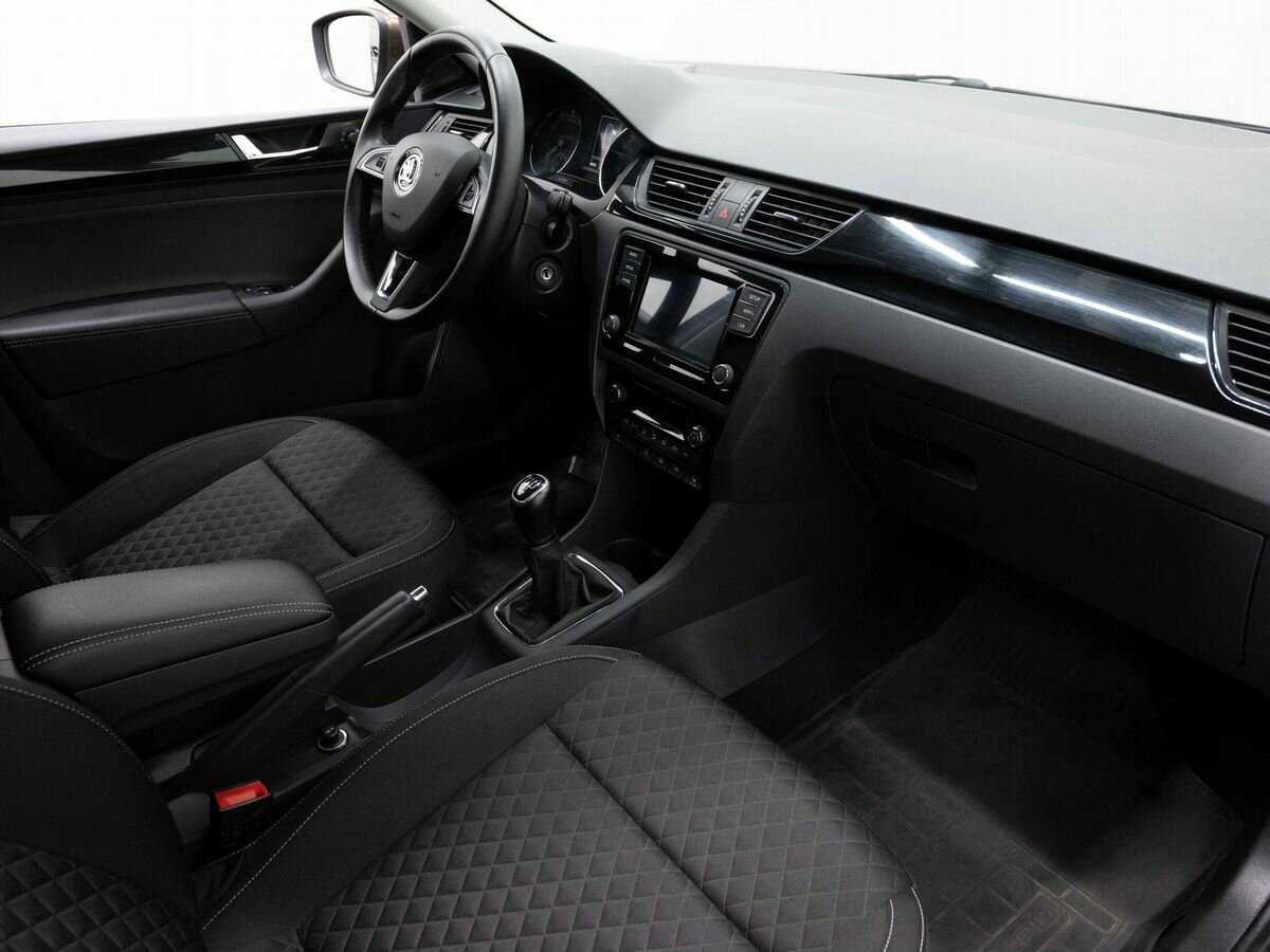 Купить Skoda Rapid, 2018, 98 000 км, фото №13