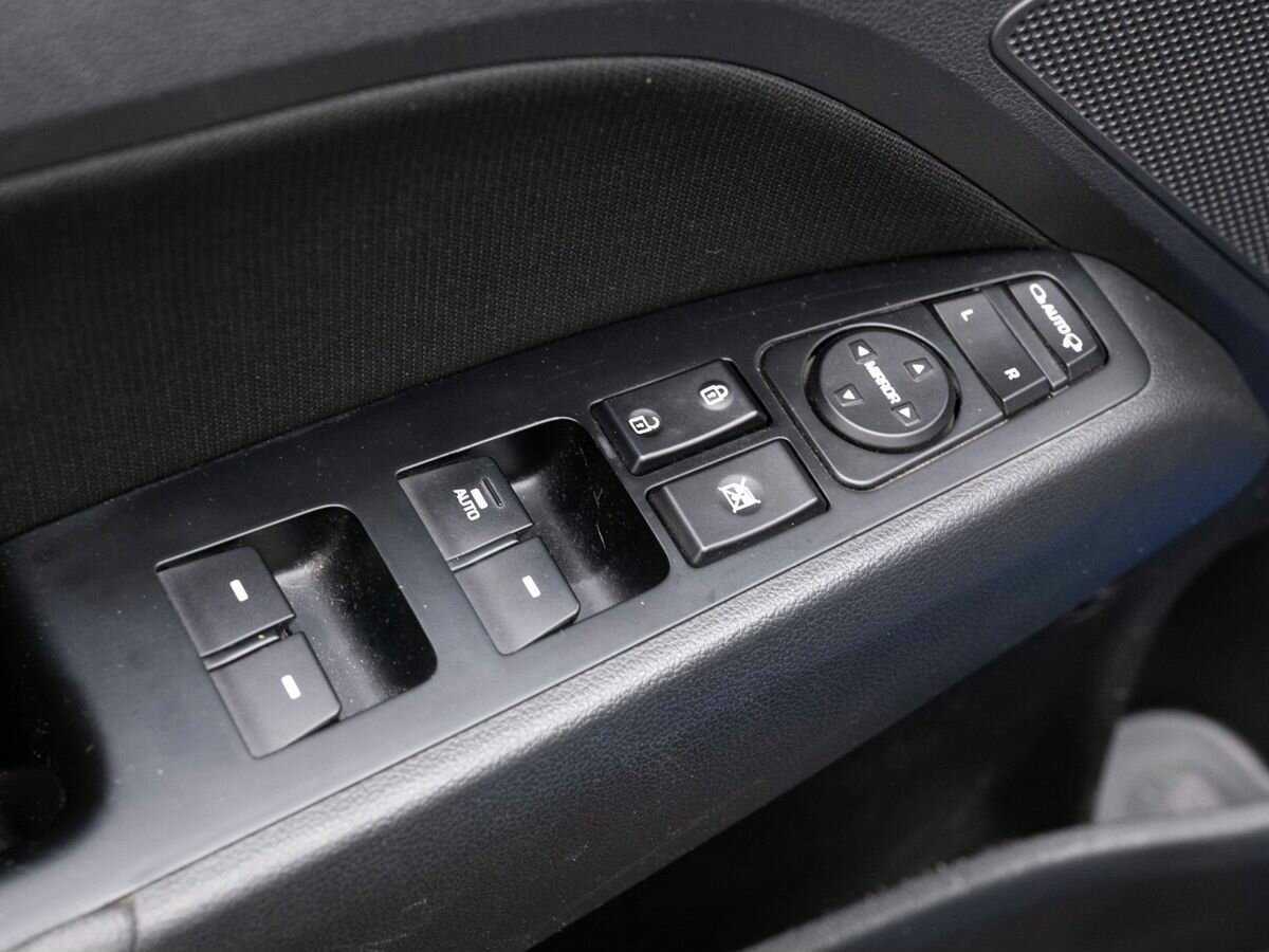 Купить Hyundai Elantra, 2017, 190 000 км, фото №14