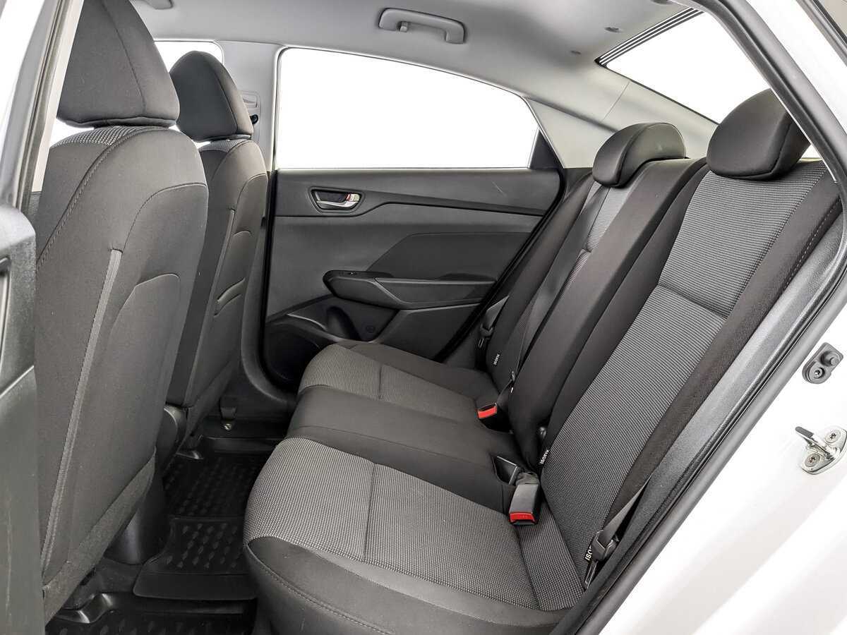 Купить Hyundai Solaris, 2019, 130 000 км, фото №12