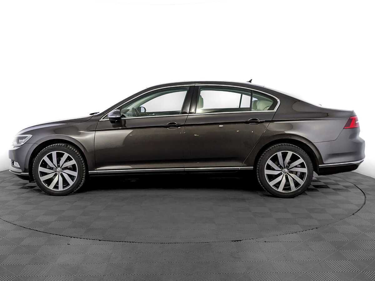 Купить Volkswagen Passat, 2017, 75 878 км, фото №8