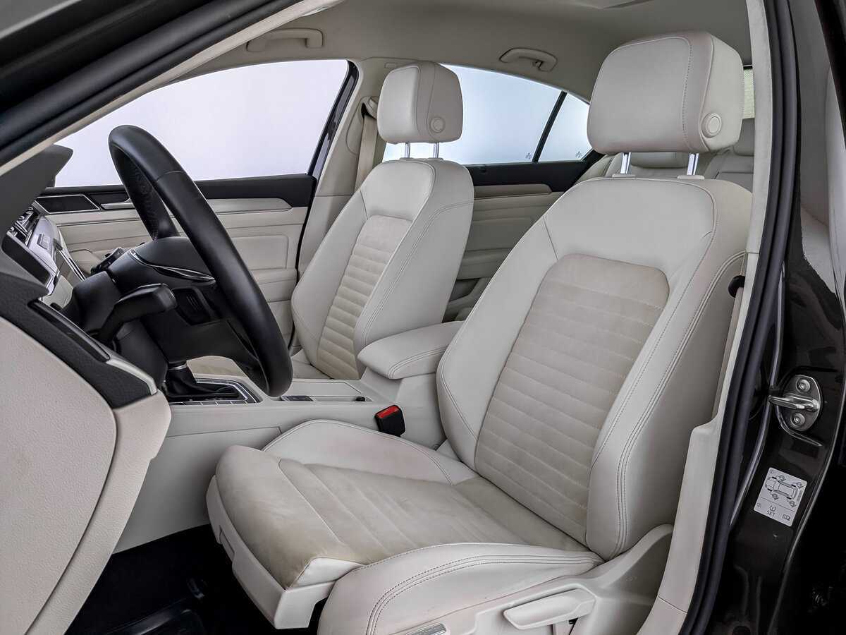 Купить Volkswagen Passat, 2017, 75 878 км, фото №18