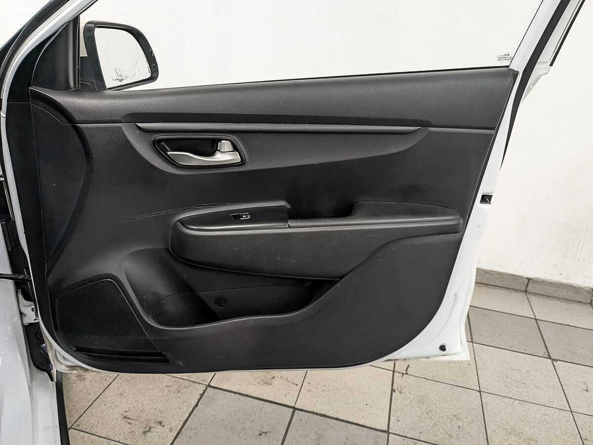 Купить Kia Rio X-Line, 2020, 204 644 км, фото №22