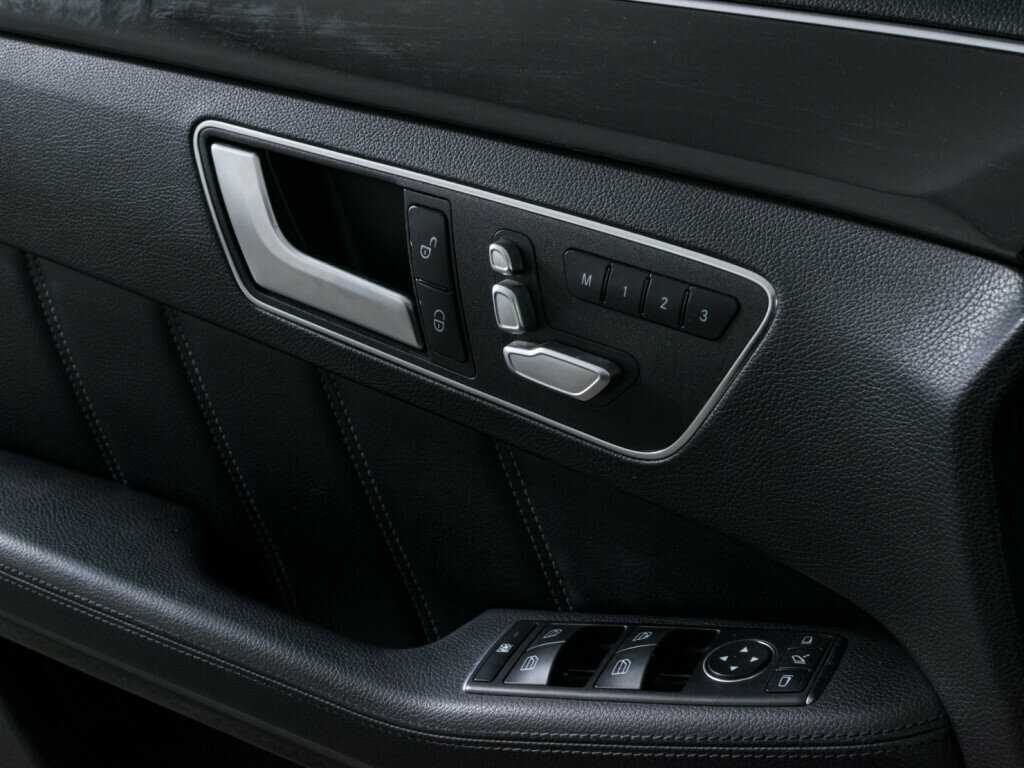 Купить Mercedes-Benz E-Класс 300, 2013, 173 457 км, фото №16