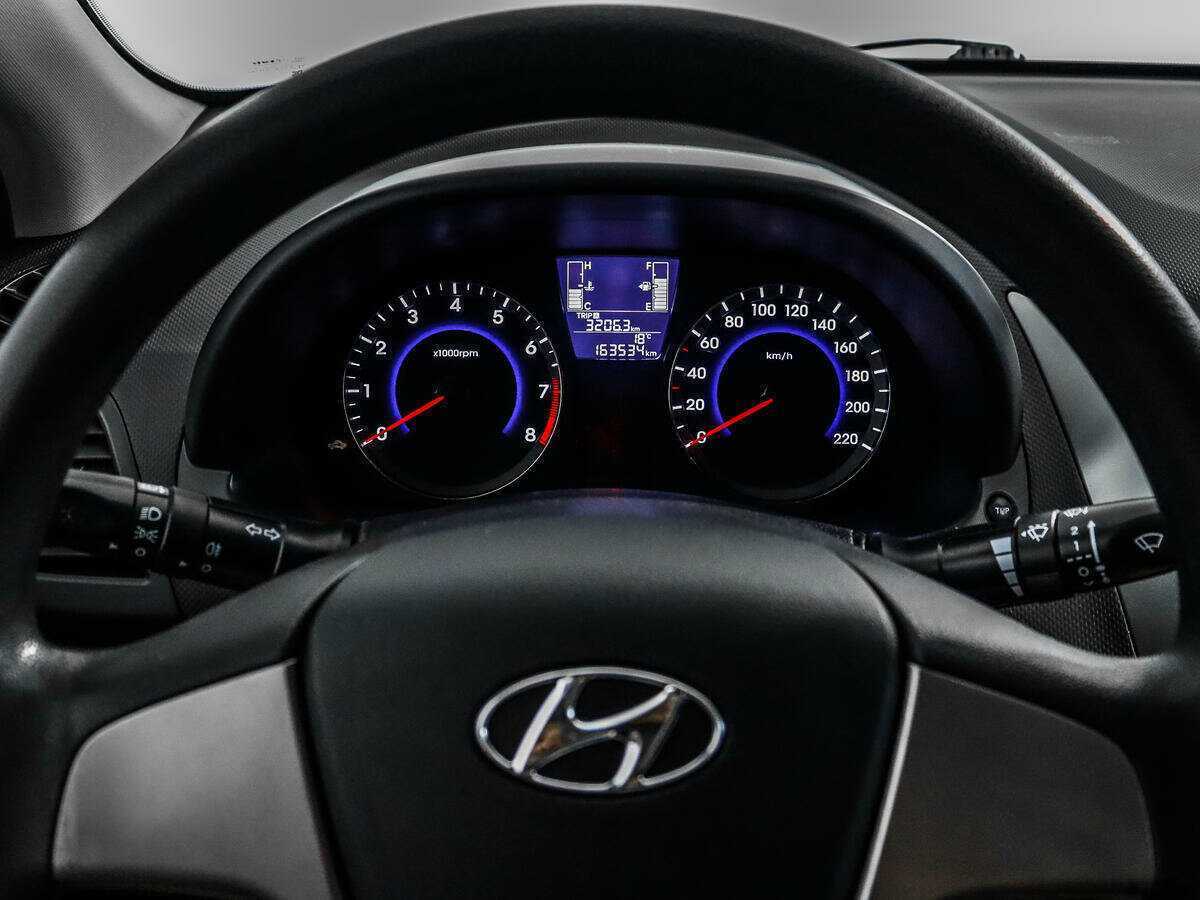 Купить Hyundai Solaris, 2016, 163 533 км, фото №13