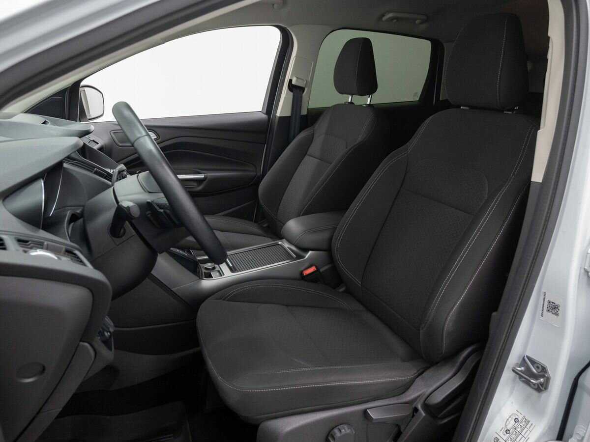 Купить Ford Kuga, 2017, 49 000 км, фото №10