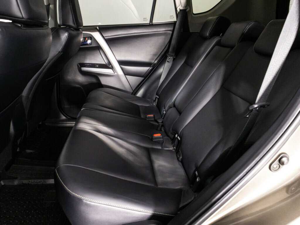 Купить Toyota RAV4, 2017, 183 665 км, фото №10