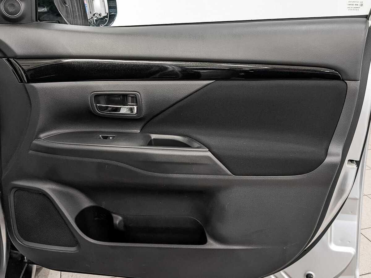 Купить Mitsubishi Outlander, 2020, 69 335 км, фото №24