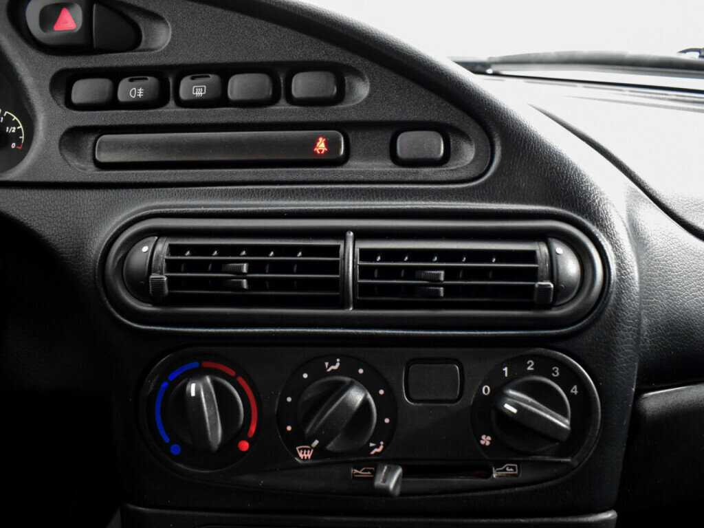 Купить Chevrolet Niva, 2017, 100 396 км, фото №13