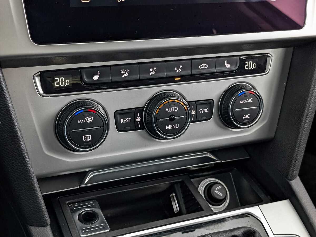 Купить Volkswagen Passat, 2019, 56 357 км, фото №21