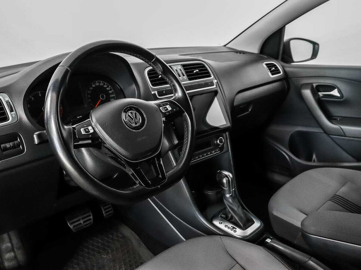 Купить Volkswagen Polo, 2016, 83 271 км, фото №9
