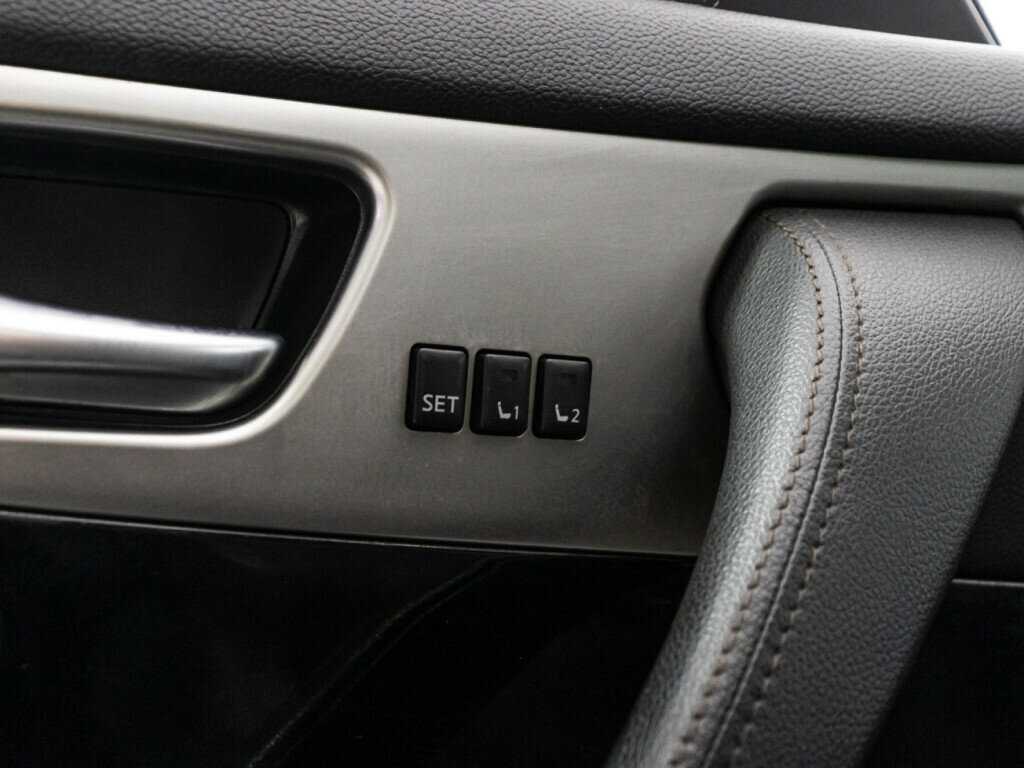 Купить Infiniti FX30d, 2013, 125 404 км, фото №23