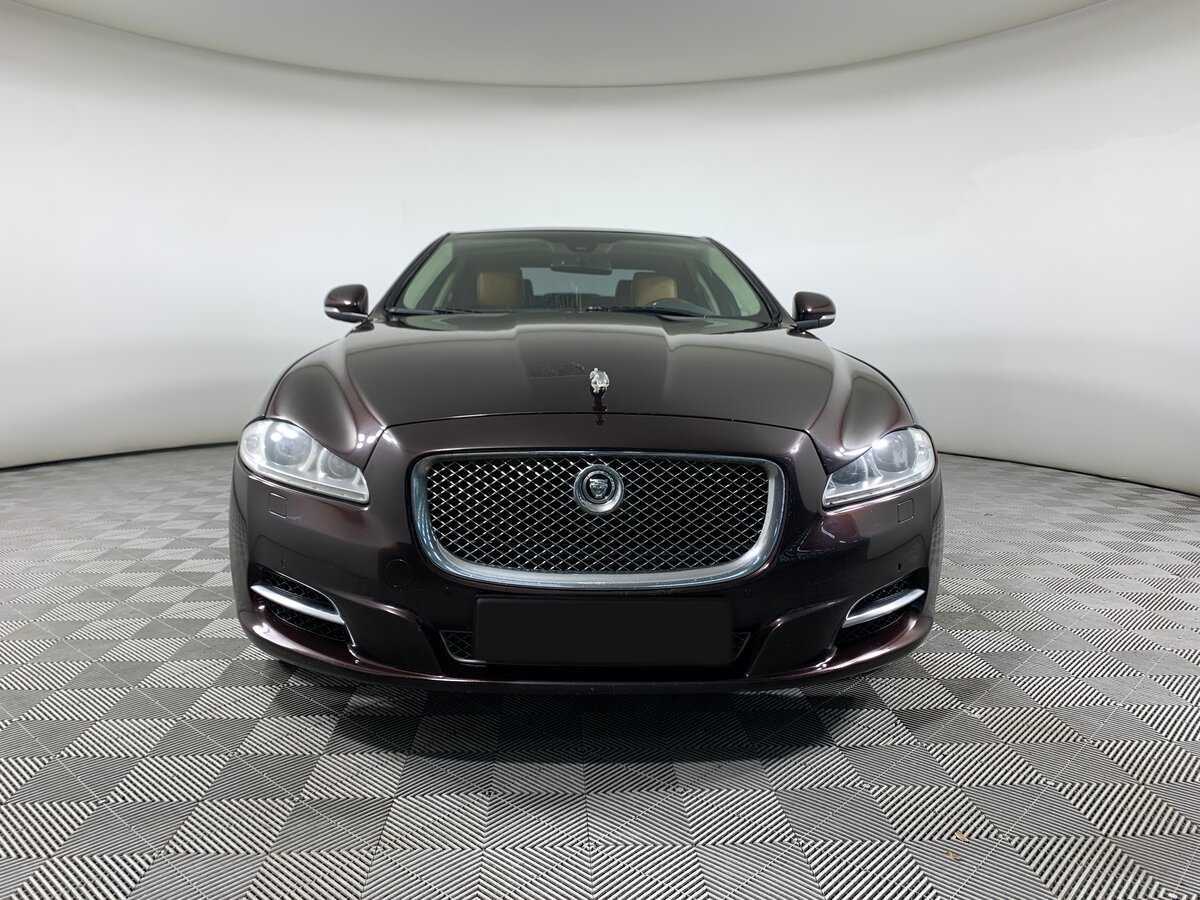 Jaguar XJ
