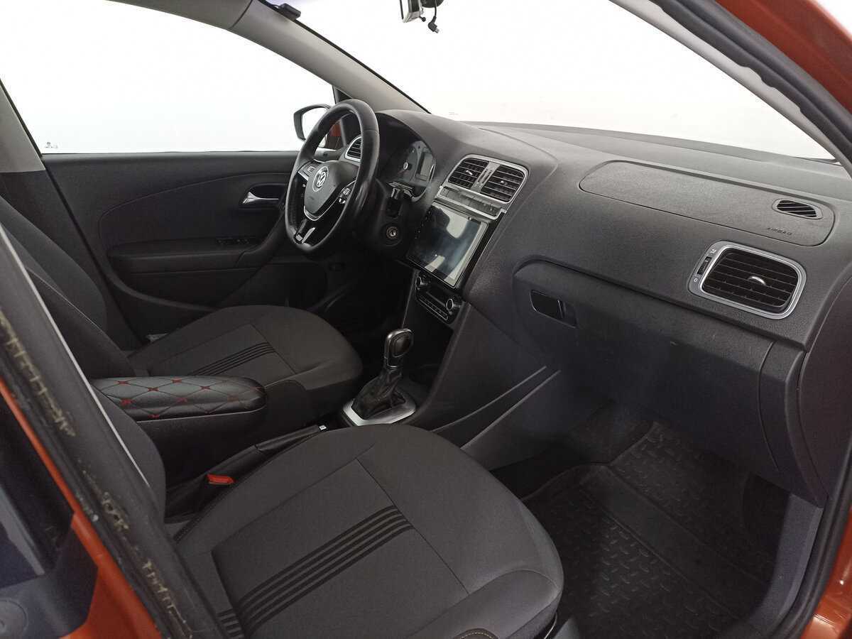 Купить Volkswagen Polo, 2017, 325 551 км, фото №10