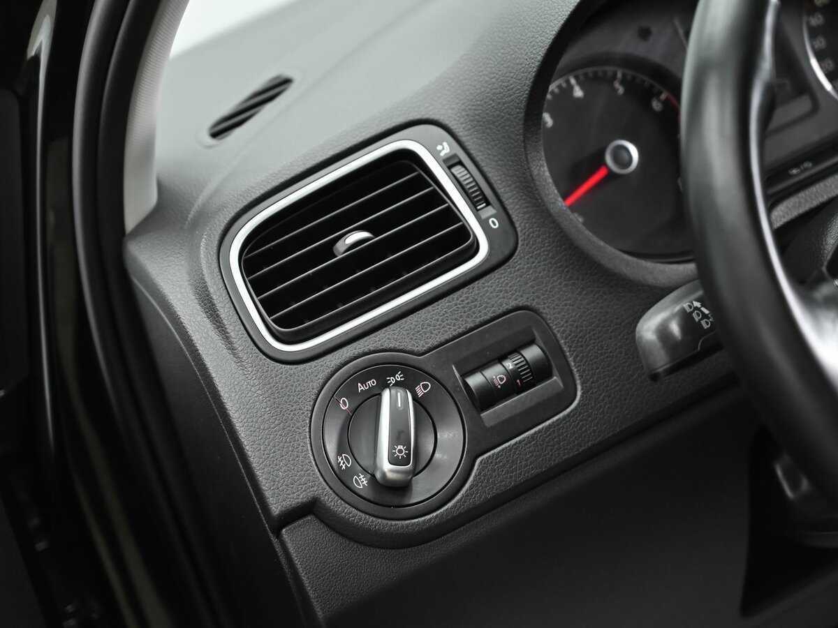 Купить Volkswagen Polo, 2017, 124 000 км, фото №8