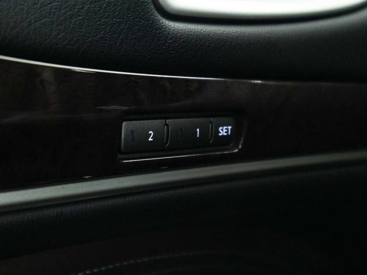 Купить Infiniti QX60, 2018, 92 663 км, фото №19