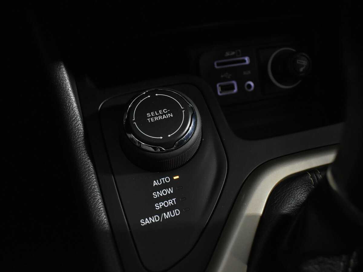 Купить Jeep Cherokee, 2014, 134 000 км, фото №17