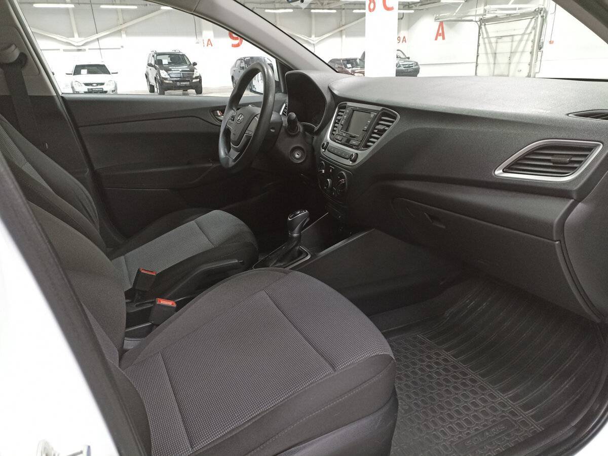 Купить Hyundai Solaris, 2017, 85 423 км, фото №11