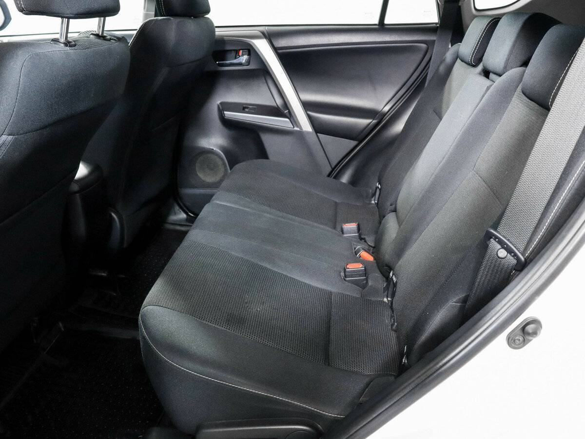 Купить Toyota RAV4, 2017, 59 900 км, фото №7