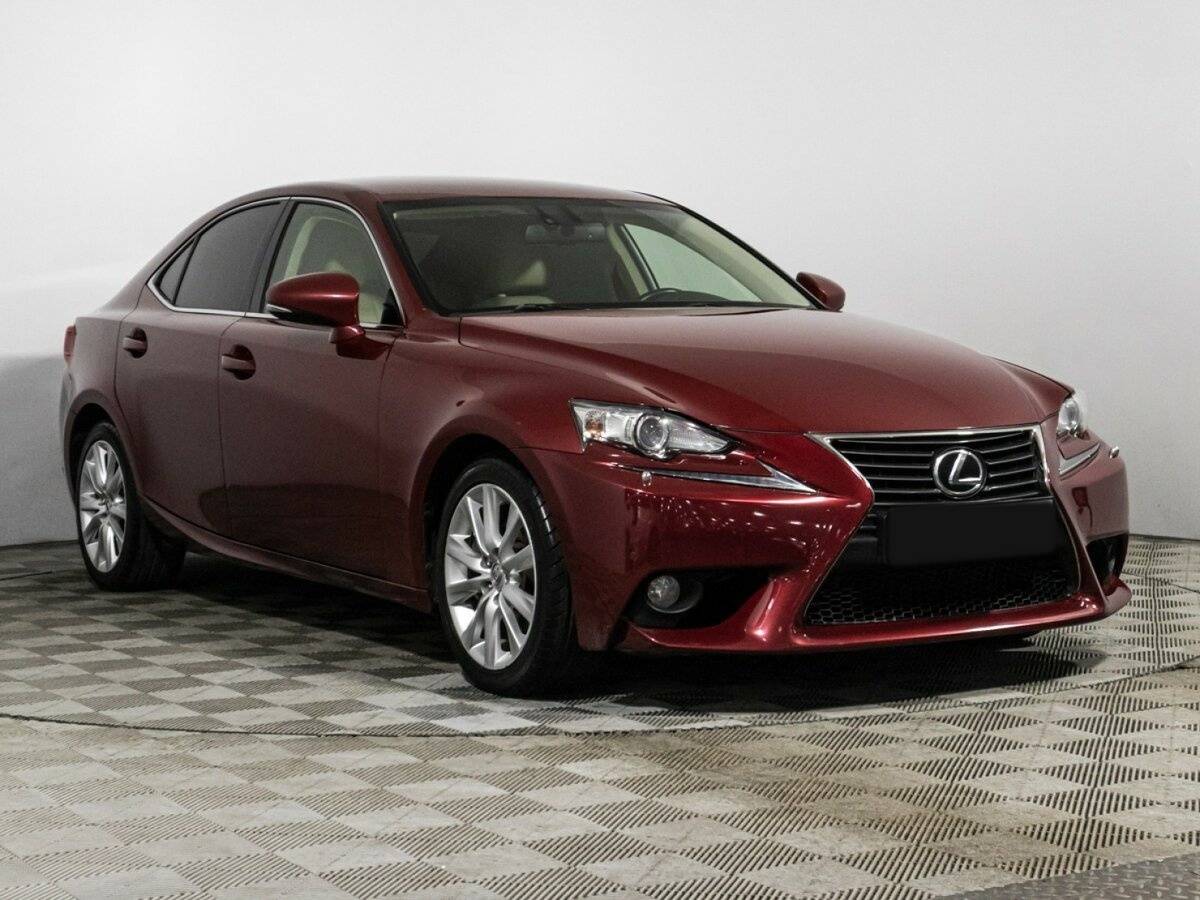 Lexus IS