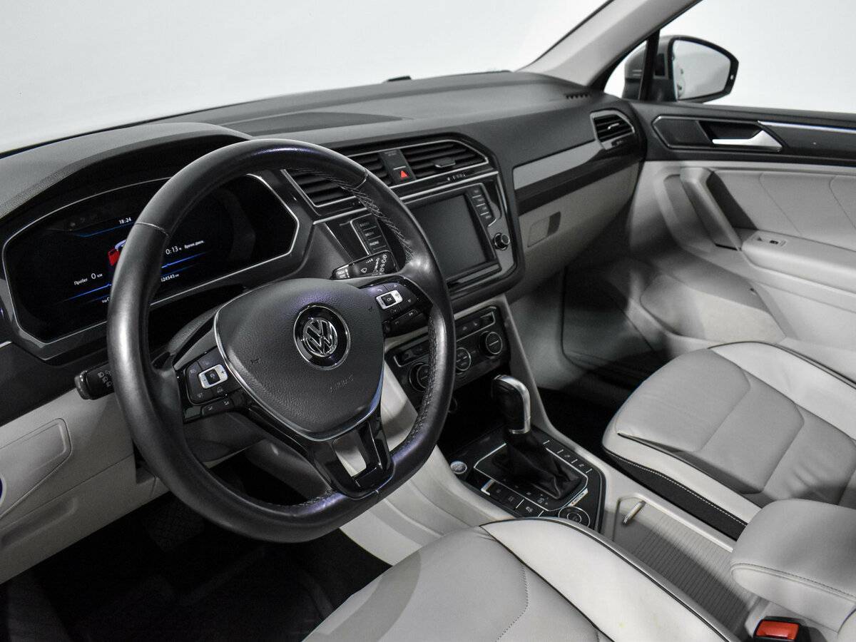 Купить Volkswagen Tiguan, 2017, 124 553 км, фото №11