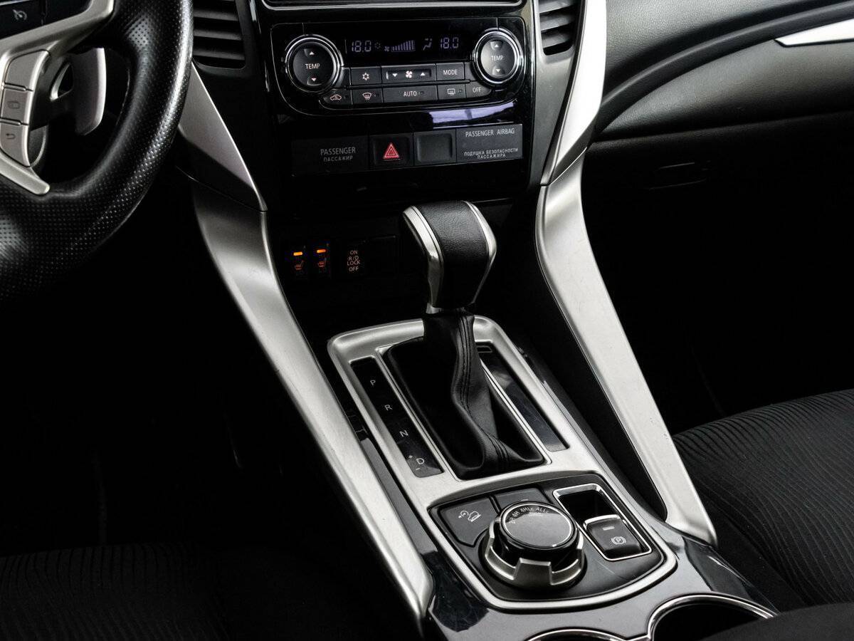 Купить Mitsubishi Pajero Sport, 2017, 154 132 км, фото №15