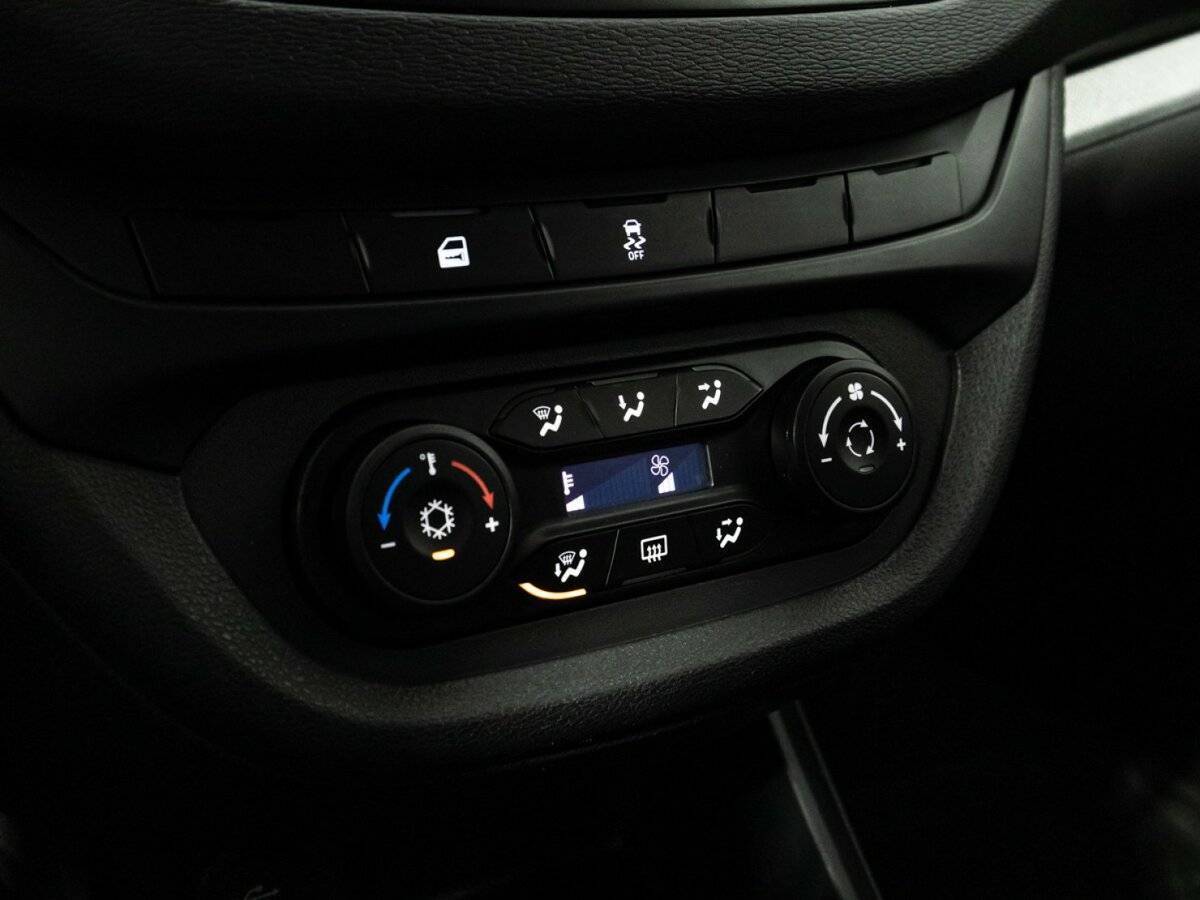 Купить Lada (ВАЗ) Vesta, 2019, 128 500 км, фото №15