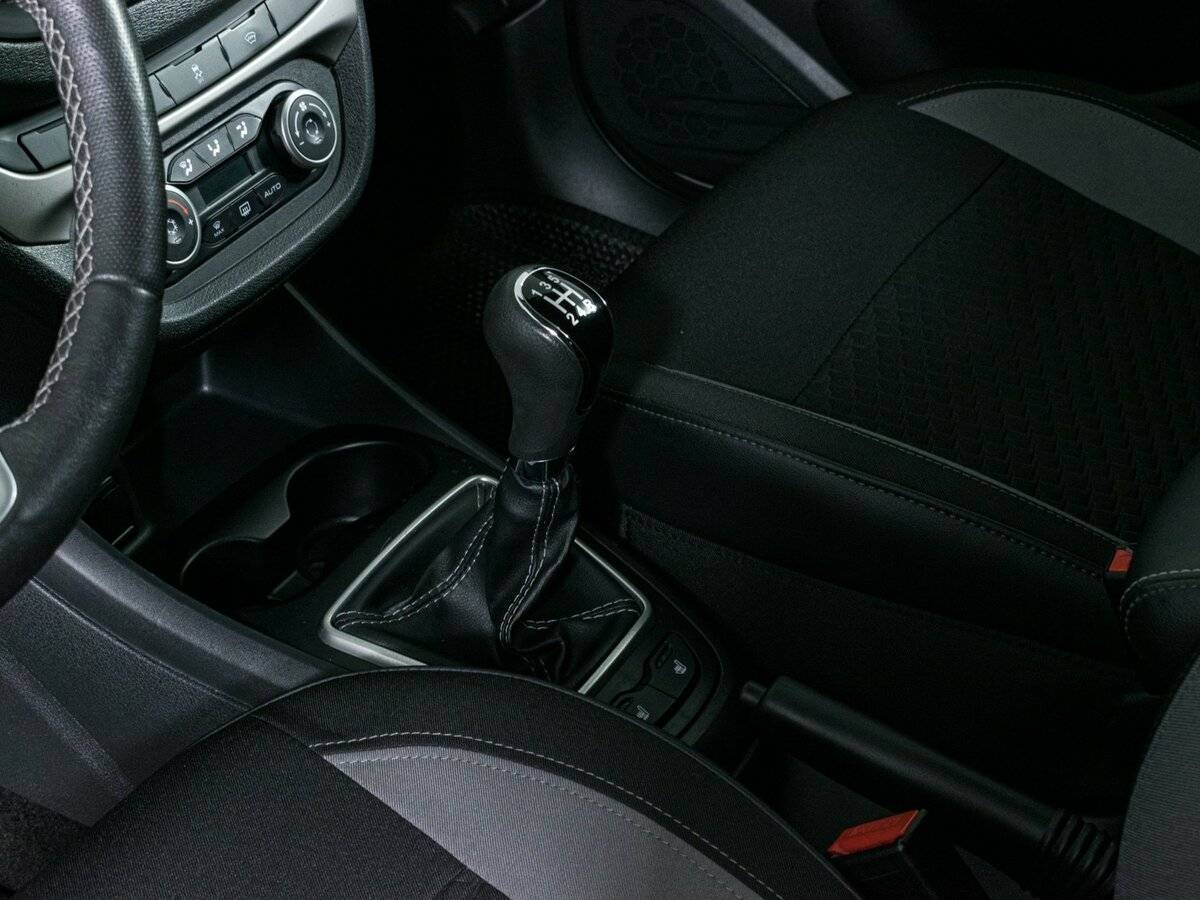 Купить Lada (ВАЗ) Vesta, 2021, 92 783 км, фото №13