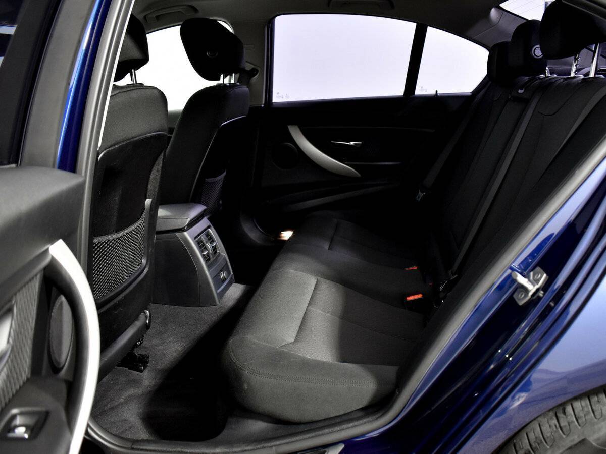 Купить BMW 3 серии 318i, 2015, 80 750 км, фото №12