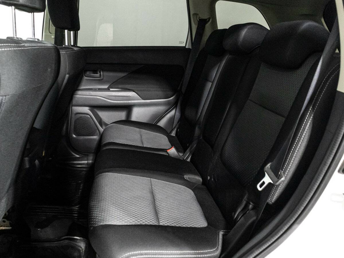Купить Mitsubishi Outlander, 2016, 111 508 км, фото №10