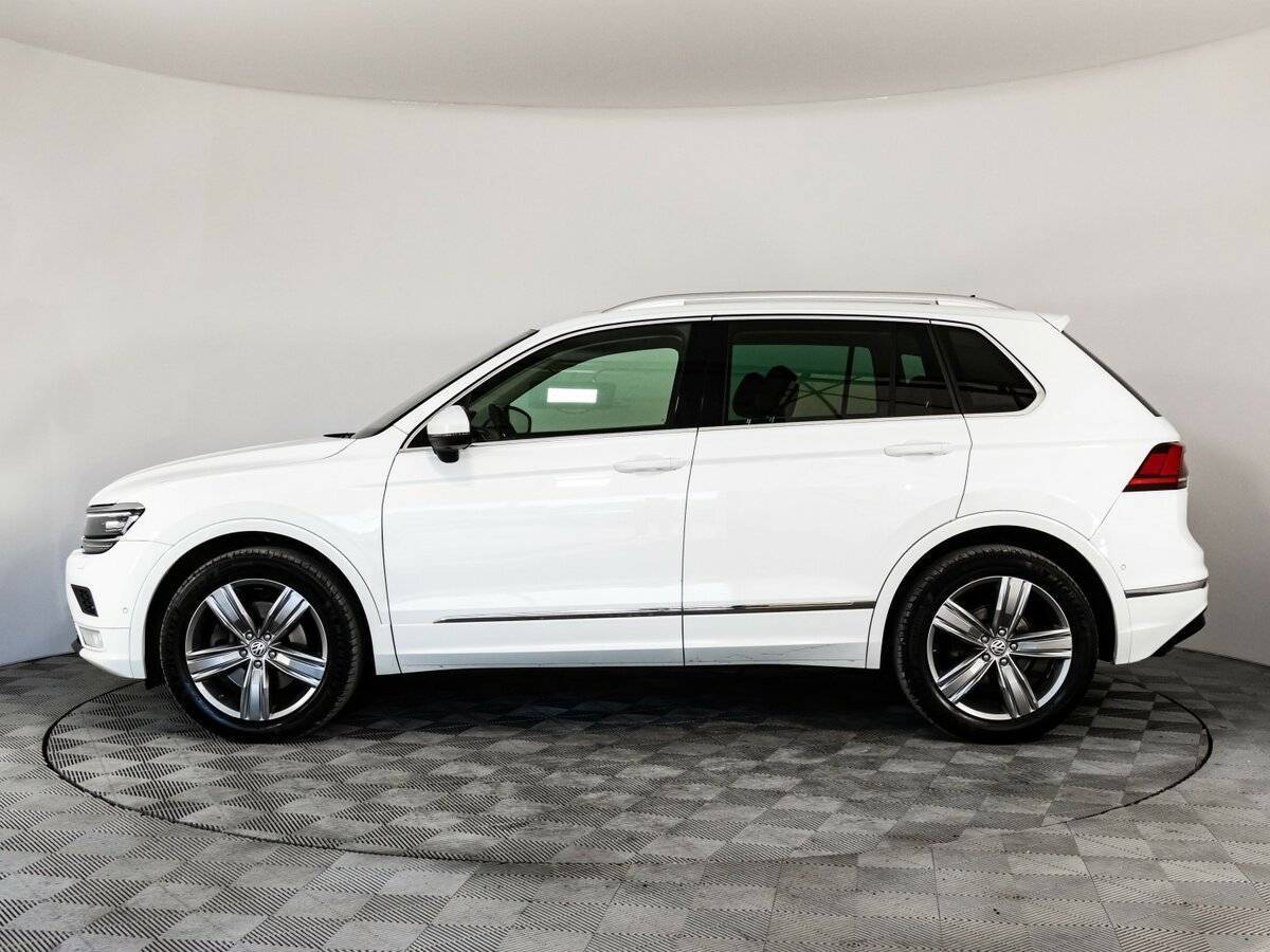 Купить Volkswagen Tiguan, 2017, 214 699 км, фото №10